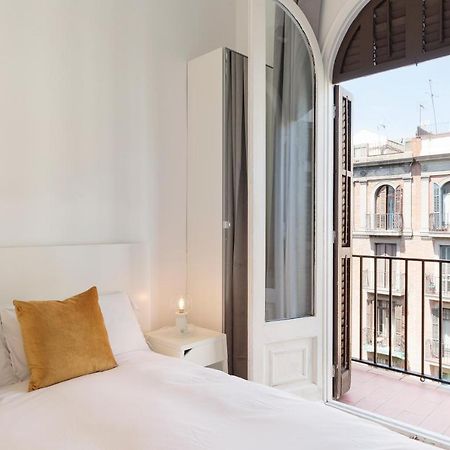 Suites4Days Gaudi Eixample Barcelona Exterior photo